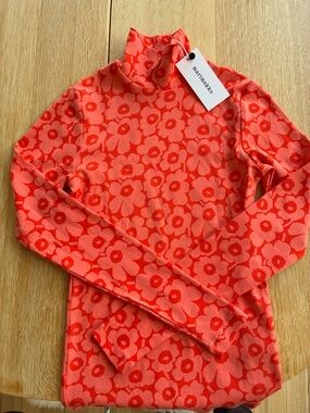 NWT Marimekko Turtleneck top size Small